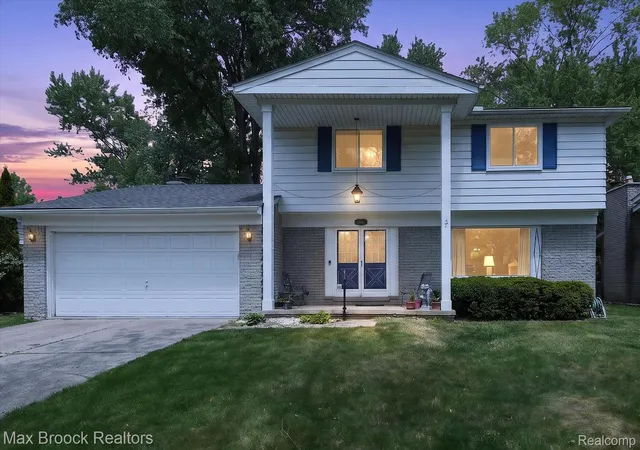 Photo 1 of Sale Pending at 30195 Pleasant Trl, Southfield, MI 48076 | MLS# 20261043934 | Listing updated on 2026-06-20