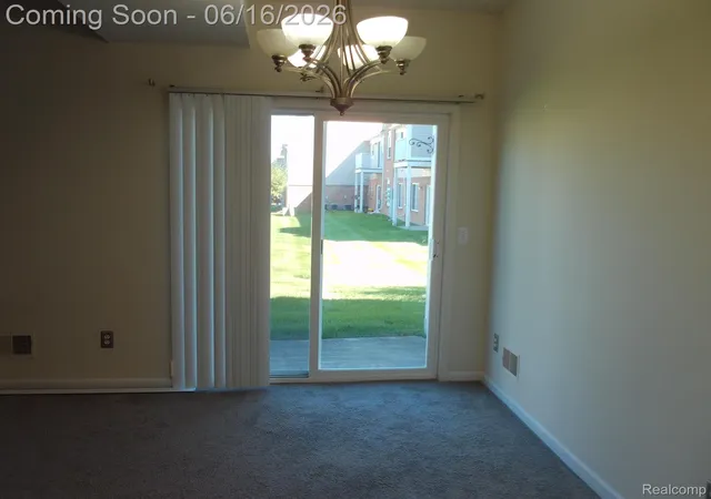 Listing Photo 3 - Condo for sale in building located at 2009 Monarch Dr, Shelby Township, MI 48316 - Unit #3