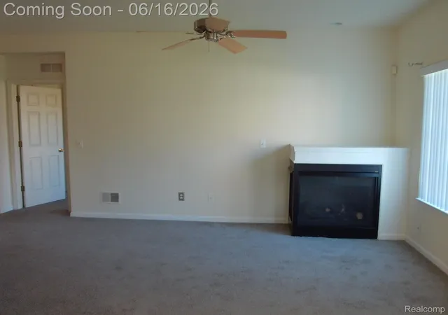 Listing Photo 4 - Condo for sale in building located at 2009 Monarch Dr, Shelby Township, MI 48316 - Unit #3