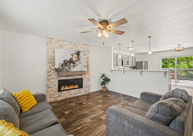 2nd image of 5223 Seawall Ct, South Haven, MI 49090 | MLS# 69026028756