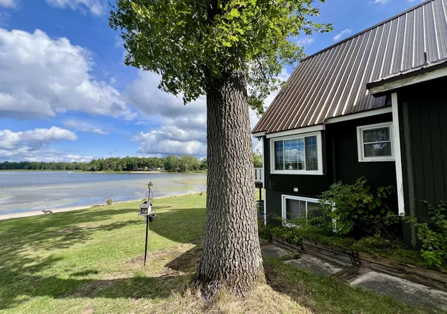 Homes for sale in Branch Township Mason, MI | 7832 E Us Hwy 10, Branch Township Mason, MI 49402 | MLS# 67026028762