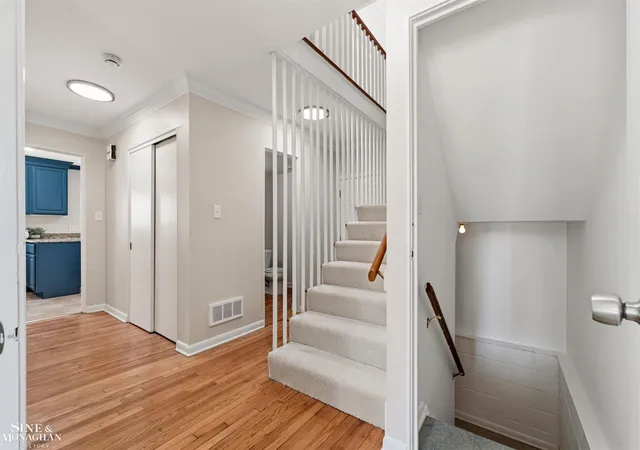 Listing Photo 4 - Condo for sale in building located at 515 Neff Rd, Grosse Pointe, MI 48230