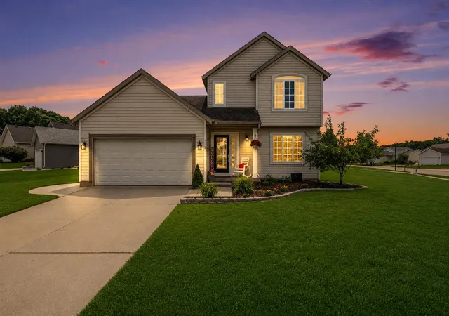 1st image of 730 Splitrail Ave Nw, Grand Rapids, MI 49504 | MLS# 65026028792