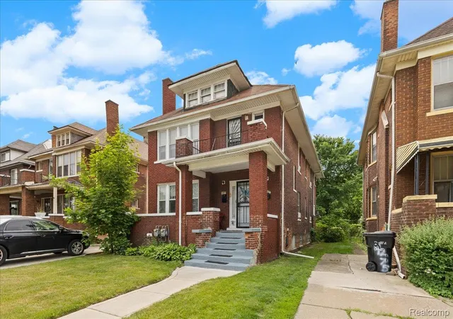 Photo 3 of Multi family home for sale at 4267 Seebaldt St, Detroit, MI 48204 | MLS# 20261044019 | Listing updated on 2026-09-19