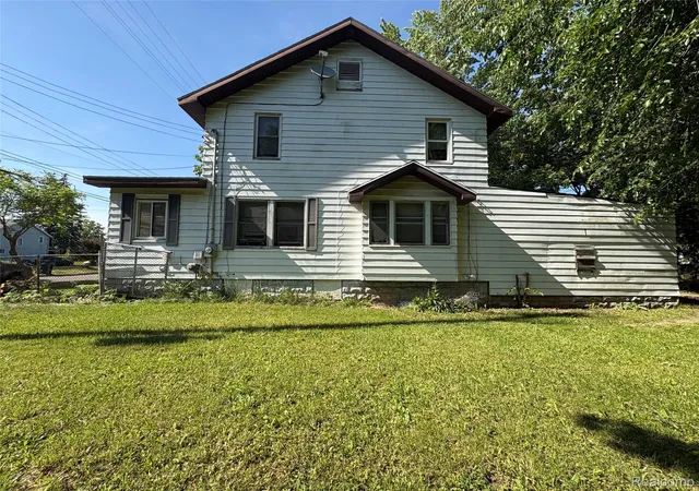2nd image of 815 Buffalo St, Lansing, MI 48915 | MLS# 20261044020