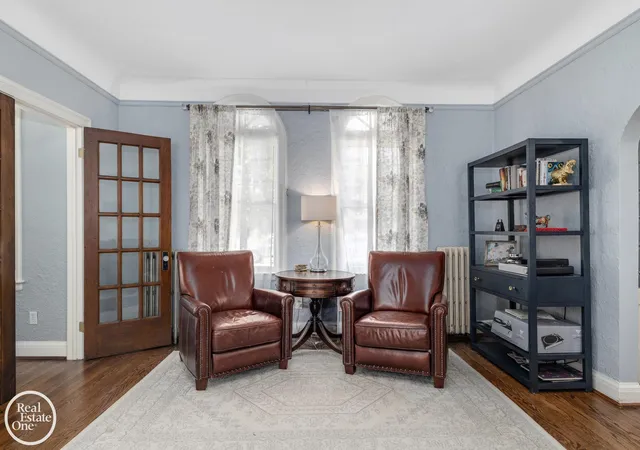 Photo 4 of Single family home for sale at 858 Bedford Rd, Grosse Pointe Park, MI 48230 | MLS# 58050211110 | Listing updated on 2026-06-16