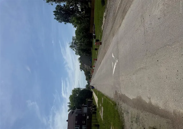 Photo 2 of Multi family home for sale at 926 Navahoe St, Detroit, MI 48215 | MLS# 20261044036 | Listing updated on 2026-06-13