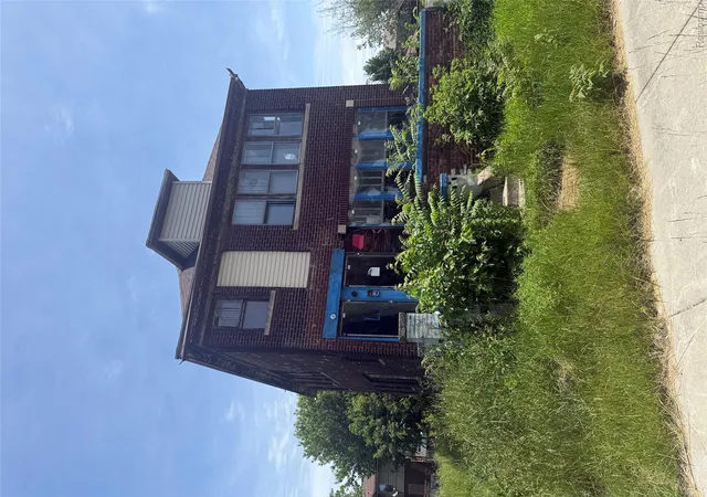 Photo 3 of Multi family home for sale at 926 Navahoe St, Detroit, MI 48215 | MLS# 20261044036 | Listing updated on 2026-06-13