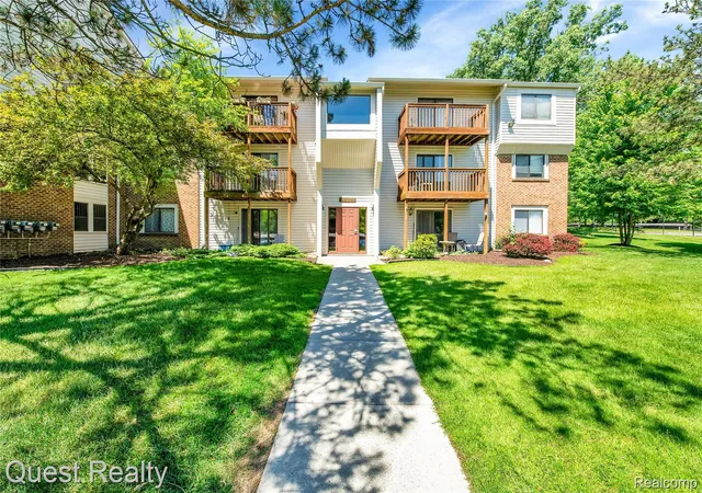 Homes for sale in Farmington City Oakland, MI | 30028 W 12 Mile Rd #27, Farmington City Oakland, MI 48334 | MLS# 20261044039