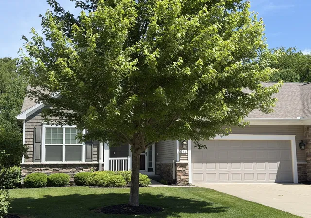 Photo 1 of Sale Pending at 656 Wynding Oaks, Kalamazoo, MI 49006 | MLS# 66026028822 | Listing updated on 2026-06-11