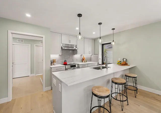 Photo 4 of Single family home for sale at 720 Eastern Ave NE, Grand Rapids, MI 49503 | MLS# 65026028825 | Listing updated on 2026-07-29