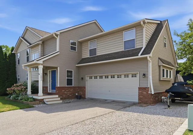 Photo 3 of Single family home for sale at 1692 Enclave Ln, Ann Arbor, MI 48103 | MLS# 81026028830 | Listing updated on 2026-08-22