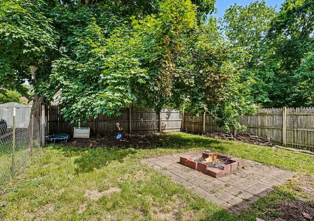 15th image of 215 N Centerville Rd, Sturgis, MI 49091 | MLS# 62026028842