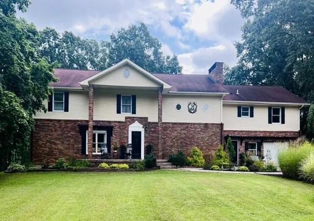 Photo 4 of Single family home for sale at 18610 M 86, Three Rivers, MI 49093 | MLS# 68026028869 | Listing updated on 2026-07-29