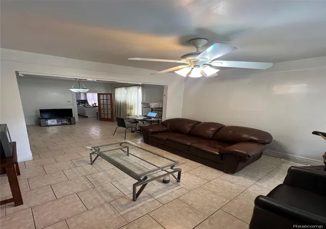 Photo 4 of Single family home for sale at 4380 Freer St, Detroit, MI 48210 | MLS# 20261044086 | Listing updated on 2026-06-15