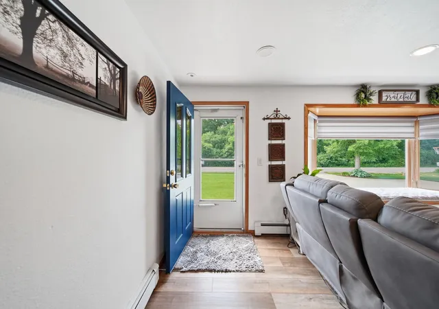 Photo 4 of Single family home for sale at 3780 Hendee Rd, Jackson, MI 49201 | MLS# 55026028874 | Listing updated on 2026-06-17