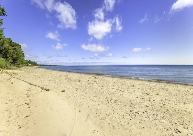 5th image of 3388 N Lakeshore Rd, Deckerville, MI 48427 | MLS# 58050211128