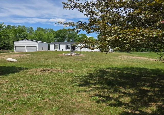 Photo 3 of Single family home for sale at 475 Tyler Rd, Wayland, MI 49348 | MLS# 65026028882 | Listing updated on 2026-08-30