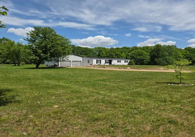 Photo 4 of Single family home for sale at 475 Tyler Rd, Wayland, MI 49348 | MLS# 65026028882 | Listing updated on 2026-08-30