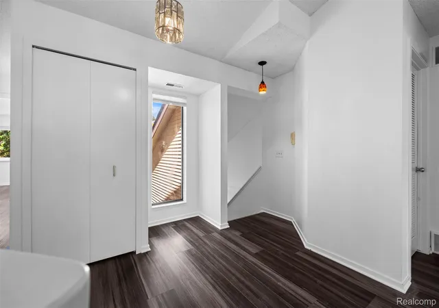 Photo 4 of Condo for sale at 6680 Ridgefield Cir #201, West Bloomfield, MI 48322 | MLS# 20261044099 | Listing updated on 2026-07-31
