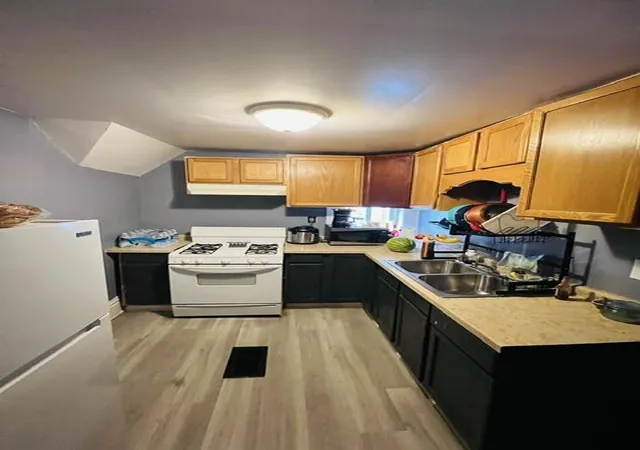 4th image of 944 Caulfield Ave SW, Grand Rapids, MI 49503 | MLS# 65026028929