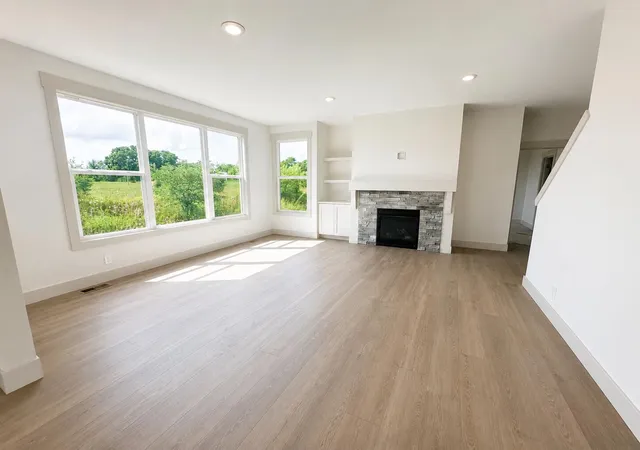 Photo 4 of Single family home for sale at 8305 Eagle Peak Dr, Jenison, MI 49428 | MLS# 65026028931 | Listing updated on 2026-10-10