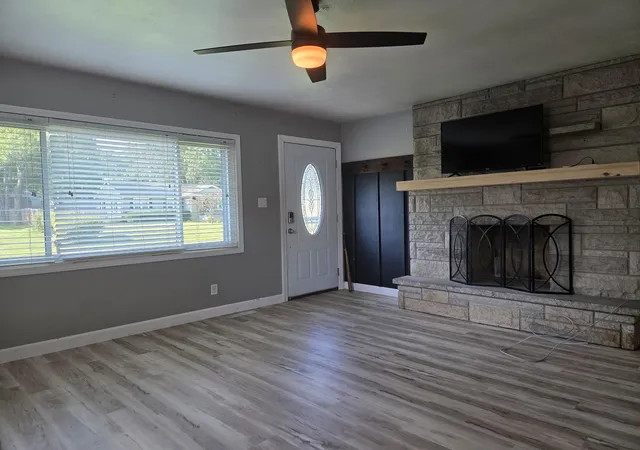Photo 2 of Single family home for sale at 125 Peachtree Dr, Battle Creek, MI 49015 | MLS# 64026028938 | Listing updated on 2026-08-20