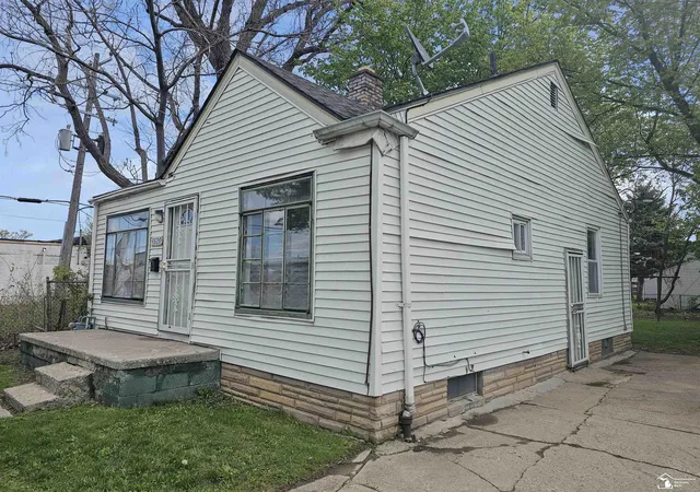 Photo 3 of Single family home for sale at 8620 Central St, Detroit, MI 48204 | MLS# 57050211163 | Listing updated on 2026-06-12
