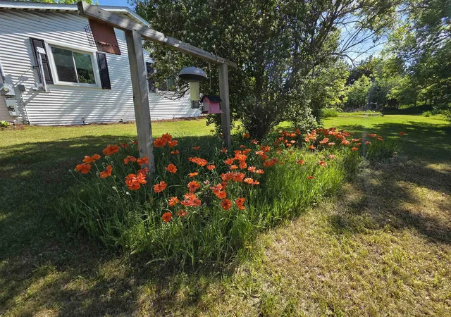 Photo 2 of Single family home for sale at 229 E Houghton Lake Rd, Lake City, MI 49651 | MLS# 78080069585 | Listing updated on 2026-09-14