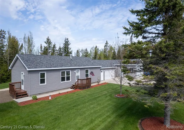 Homes for sale in Presque Isle Township Presque Isle, MI | 15262 Us 23 S, Presque Isle Township Presque Isle, MI 49777 | MLS# 20261044156