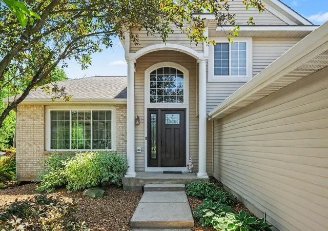 Photo 1 of Single family home for sale at 6630 Cannon Farms Dr Ne, Rockford, MI 49341 | MLS# 65026028969 | Listing updated on 2026-09-15