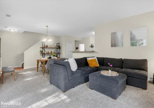 5th image of 4050 Radcliff Dr, Canton, MI 48188 | MLS# 58050211187