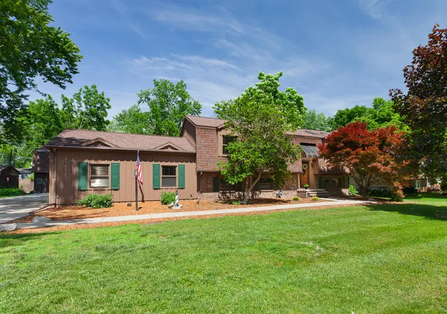 Photo 1 of Single family home for sale at 3165 N Grove Dr, Monroe, MI 48162 | MLS# 81026028997 | Listing updated on 2026-06-19