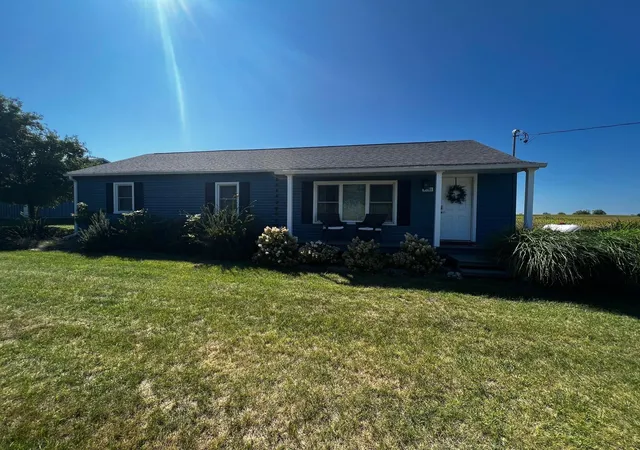 3rd image of 9741 Bates, Acme Township Grand Traverse, MI 49690 | MLS# 78080069594