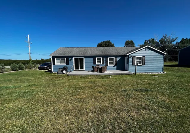 5th image of 9741 Bates, Acme Township Grand Traverse, MI 49690 | MLS# 78080069594