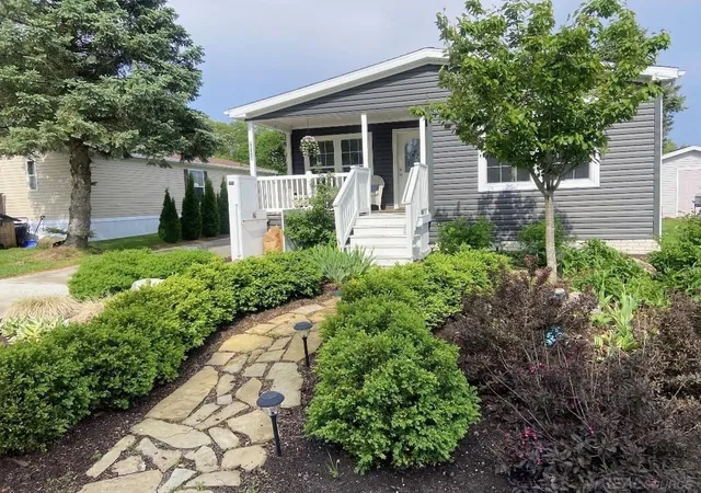 1st image of 7122 Belmont Ln, Whitmore Lake, MI 48189 | MLS# 58050211195