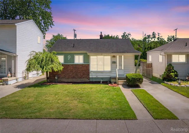 2nd image of 33441 Leona St, Garden City, MI 48135 | MLS# 20261044202
