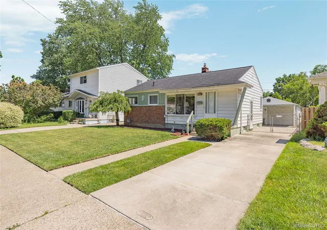 3rd image of 33441 Leona St, Garden City, MI 48135 | MLS# 20261044202