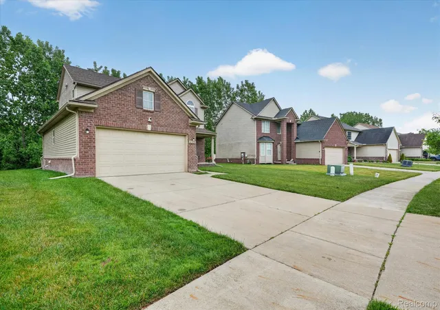 2nd image of 6119 Treetops Dr, Romulus, MI 48174 | MLS# 20261044204
