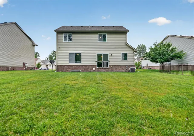 40th image of 6119 Treetops Dr, Romulus, MI 48174 | MLS# 20261044204