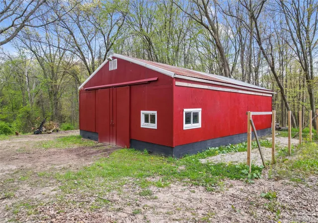 5th image of 2300 Old Plank Rd, Milford, MI 48381 | MLS# 20261044211