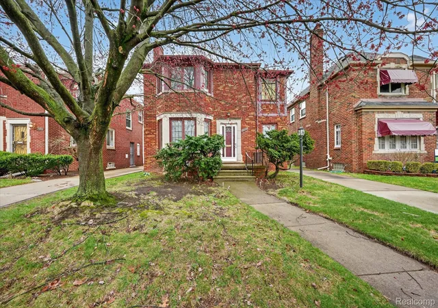Photo 1 of Sale Pending at 19921 Warrington Dr, Detroit, MI 48221 | MLS# 20261044217 | Listing updated on 2026-08-26