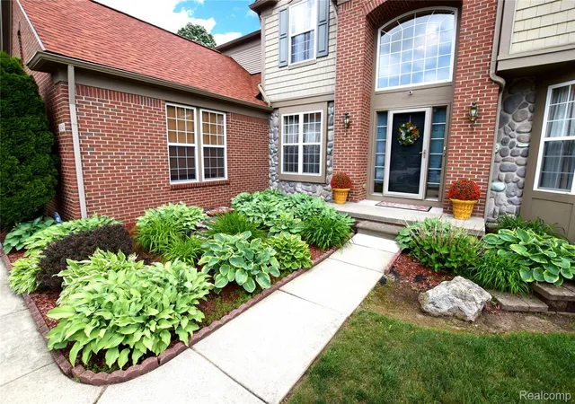 Photo 2 of Single family home for sale at 6240 Moonstone Ct, Grand Blanc, MI 48439 | MLS# 20261044221 | Listing updated on 2026-07-26
