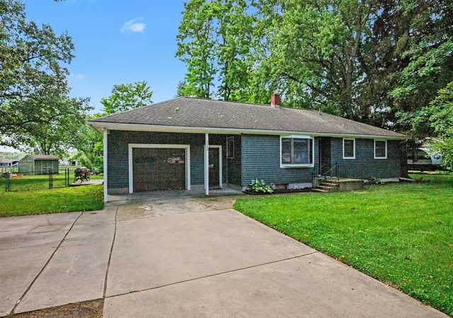 1st image of 1200 E X Ave, Vicksburg, MI 49097 | MLS# 66026029037