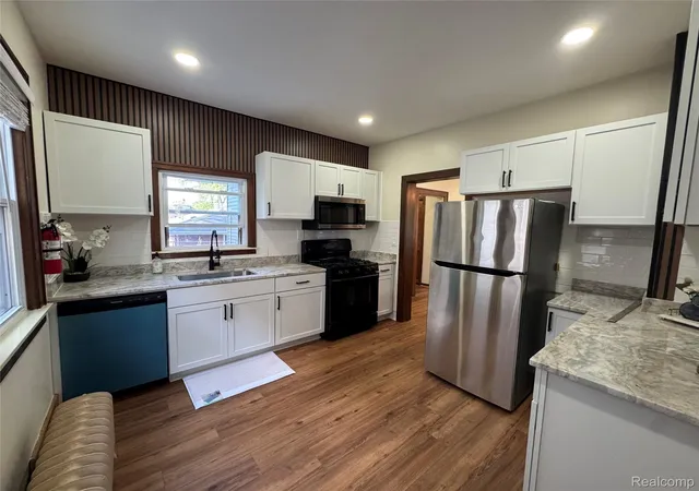 Photo 4 of Single family home for sale at 563 Eureka Rd, Wyandotte, MI 48192 | MLS# 20261044251 | Listing updated on 2026-09-11