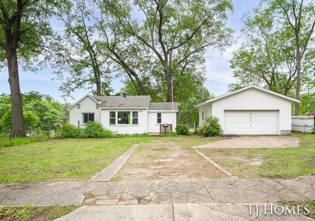 Homes for sale in Muskegon Heights City Muskegon, MI | 423 Collins Ave, Muskegon Heights City Muskegon, MI 49444 | MLS# 65026029055