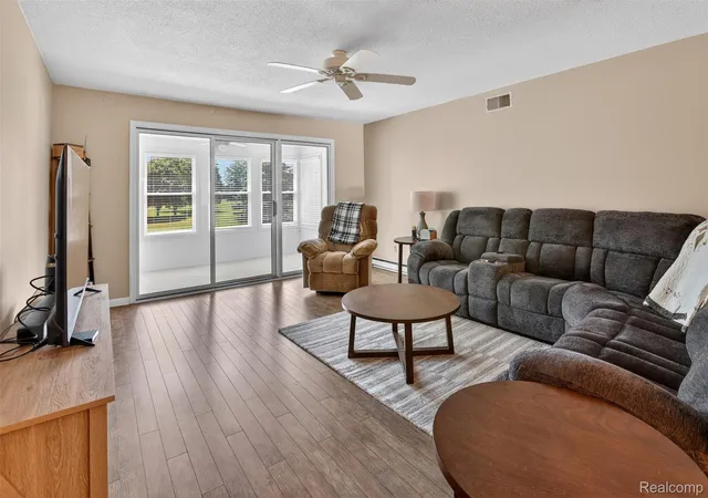 Homes for sale in Thomas Township Saginaw, MI | 925 Kennely Rd #G-106, Thomas Township Saginaw, MI 48609 | MLS# 20261044256