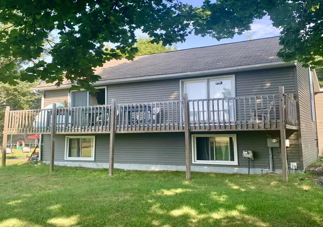 1st image of 113 Four Square Dr, Mount Pleasant, MI 48858 | MLS# 60050211221