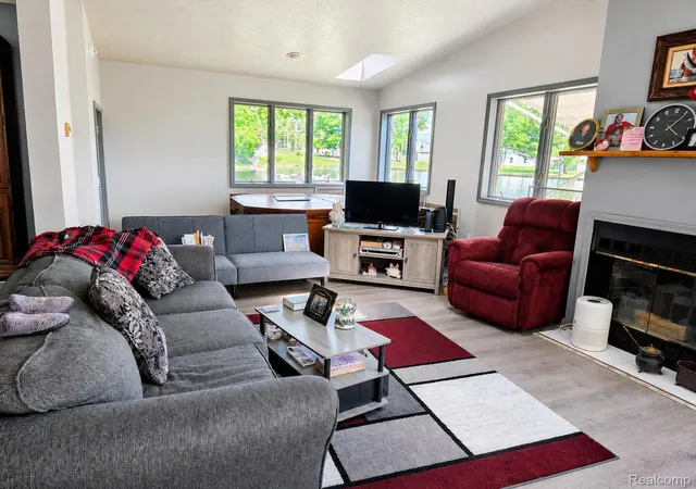 Photo 3 of Single family home for sale at 6783 W Northshore Dr, Lake Township Missaukee, MI 49651 | MLS# 20261044262 | Listing updated on 2026-08-21