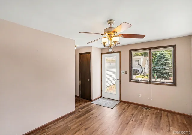 Homes for sale in Fenton Charter Township Genesee, MI | 14174 Dartmouth Dr, Fenton Charter Township Genesee, MI 48430 | MLS# 20261044270
